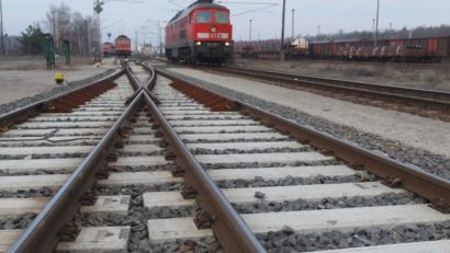 Accident teribil lângă Târgu Jiu. Tată și fiu decapitați de un tren