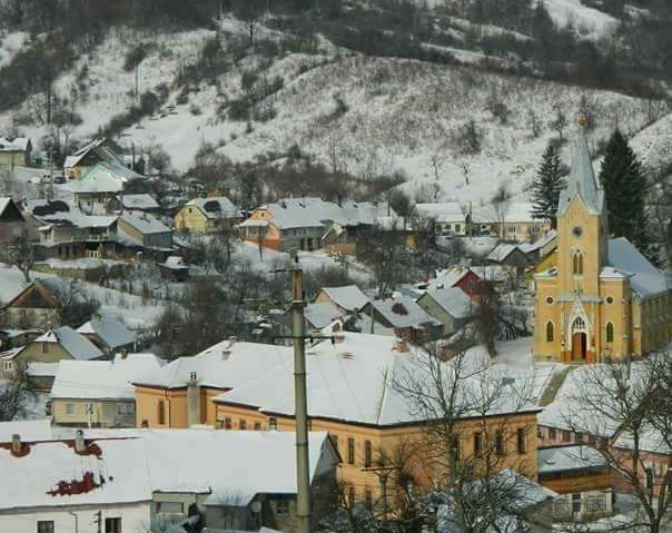 [FOTO] A venit iarna în Banat! Temperaturi cu minus, fulguială pe Semenic şi ninsoare în Ţarcu