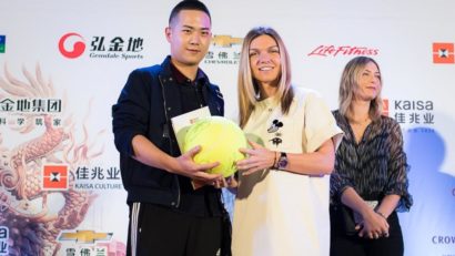 Anul nou a venit mai devreme pentru Halep. Simona a fost în centrul atenție la petrecerea jucătoarelor, la Shenzhen