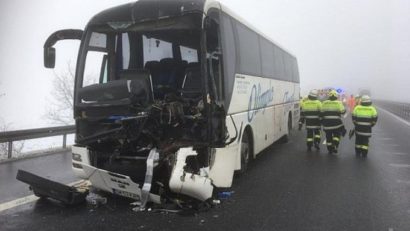 Accident grav în Germania acolo unde un autocar din România s-a ciocnit cu un TIR tot din România