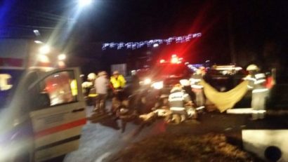 Accident grav pe DN7 între două autoutilitare. Un șofer a decedat pe loc