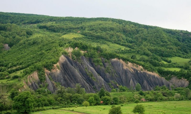 Turismul cartea câştigătoare