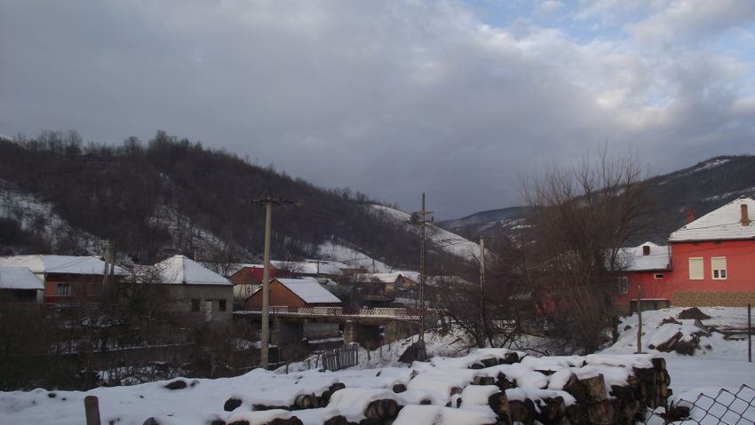 Investiții în rețeaua de apă și canalizare din satul Valea Bolvașnița!