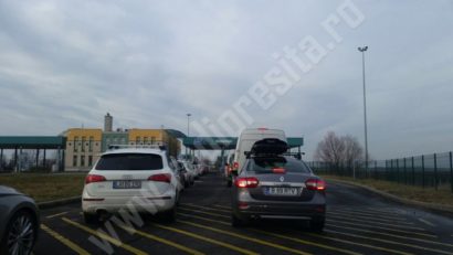 [FOTO] Traficul a crescut la frontiera cu Ungaria