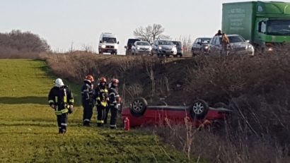 [FOTO] Accident între Reşiţa şi Timişoara, la ieşirea din Şag