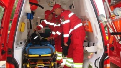 Rănit într-un accident cu tractorul, a murit după ce a fost implicat într-un carambol cu mașina care-l transporta la spital