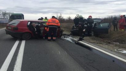 Accident între Lugoj și Buziaș, în această dimineață. Patru persoane au ajuns la spital