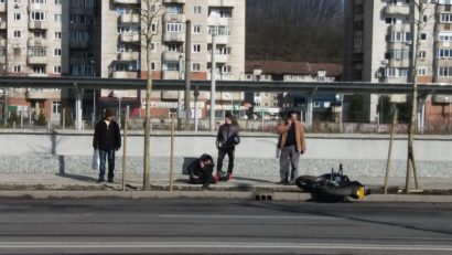 [FOTO] Accident de circulație cu motocicleta în Reșița