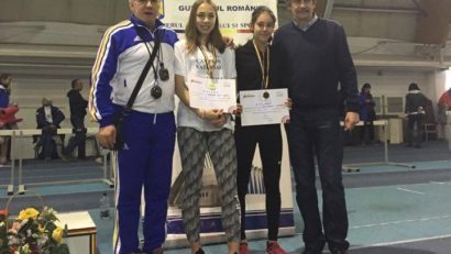 [FOTO-AUDIO] Atletele cărășene s-au întors cu trei medalii de la Campionatele Naționale de atletism ale juniorilor III