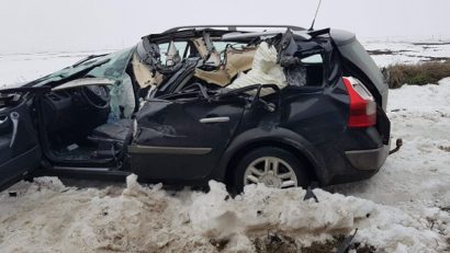 VIDEO: Accident între un camion și un autoturism în OLT. Un bărbat a murit