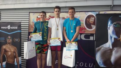 Înotătorii reșițeni se pregătesc de Campionatul Naţional cu participări bune la competiţii interne importante