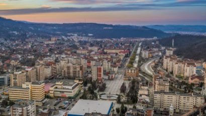 Peste un sfert din populaţia României trăieşte în oraşe cu proiecte Smart City. Printre norocoşi şi reşiţenii