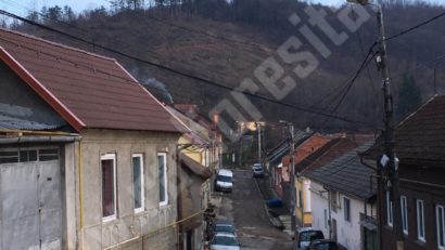 [FOTO] Primăvară vine cu tăieri la Reşiţa: Localnicii se alarmează, Direcţia Silvică explică…