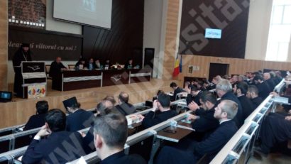 [FOTO] Simpozion internaţional ştiinţific şi filantropic în Episcopia Caransebeşului la universitatea reşiţeană