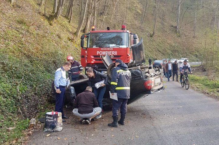 Accident spectaculos la ieşirea din Reşiţa