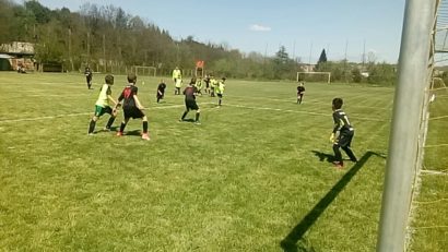 [FOTO-AUDIO] Sute de fotbaliști juniori au luat cu asalt arenele din Reșița la Cupa Geranimo!