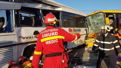 Accident grav în Satu Mare. Opt răniți după ce două autobuze s-au ciocnit