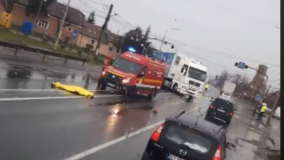 Accident mortal pe DN1, astăzi. Bărbat lovit de TIR pe trecerea de pietoni