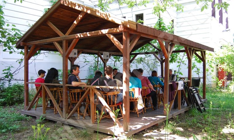 Biblioteca de Literatură arădeană de astăzi