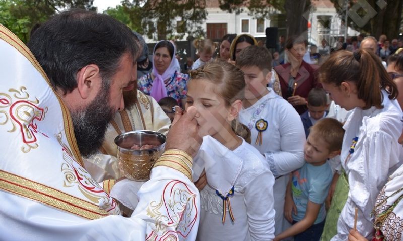 La Forotic a fost sfinţit un monument închinat eroilor celor două războaie mondiale