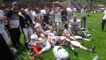 [FOTO-VIDEO] RoBowl IX – Cluj Crusaders, campioni la fotbal american. Timişoara 89-ers medalie de bronz