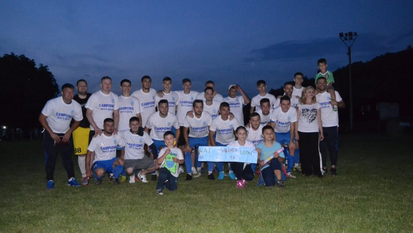 [FOTO-AUDIO] Sărbătoare la Lupac: Voința este campioana județului la fotbal și speră la o promovare în Liga a III-a!