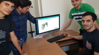 Zilele radiologilor sunt numărate: Un sistem care analizează radiografii cu ajutorul inteligenţei artificiale a fost realizat de 4 studenţi din Timişoara