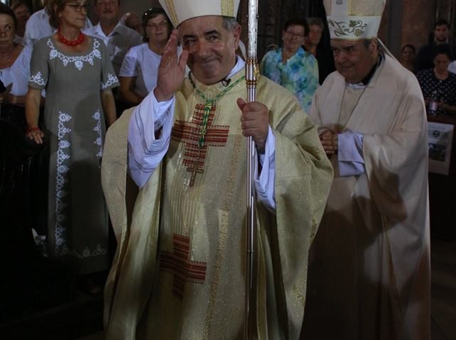 [FOTO-VIDEO] IOSIF este noul episcop romano-catolic de Timişoara: Canonicul Jozsef Csaba Pal a preluat cârma diecezei de la E.S. Martin Roos