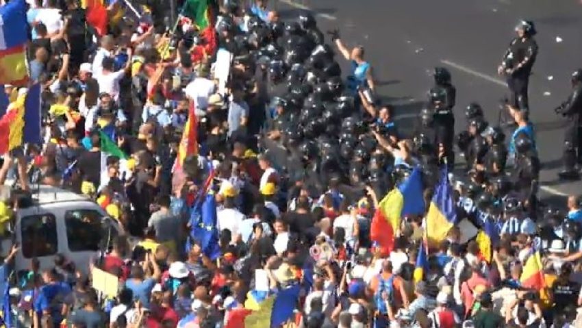 Procurorii militari încep audierile persoanelor vătămate la protestul de vineri