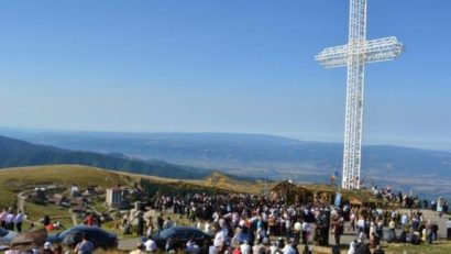 Caravana medicală „Uniți sub Tricolor prin Sănătate” ajunge, astăzi, pe Muntele Mic!