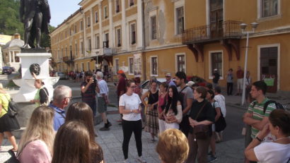 Turul de arhitectură din Centrul Istoric a lăsat cortina peste BĂILE CULTURALE HERCULANE!