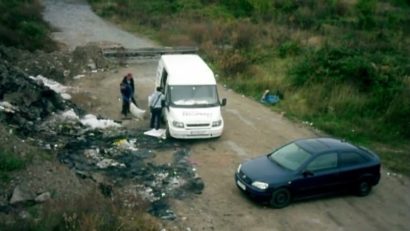 [VIDEO] Atenţie unde aruncaţi gunoaiele. Poliţia Locală veghează