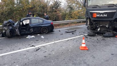 Cine este tânărul care a murit în tragicul accident din Orșova? Se căsătorise de curând și aștepta un copil