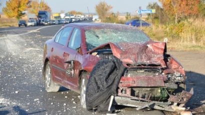 Accident grav aseară pe DN2. Doi oameni au murit