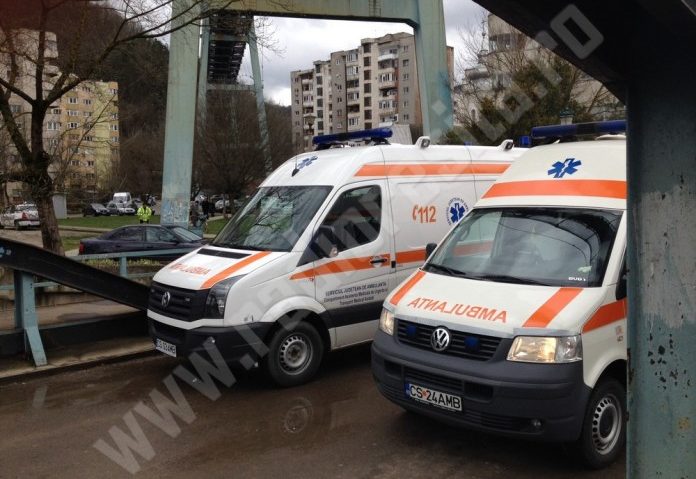 Serviciul Judeţean de Ambulanţă Caraş-Severin este pregătit să intervină de Crăciun cu autosanitarele din dotare!