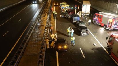 Probleme pentru un șofer român de TIR în Olanda. A fost arestat după un accident