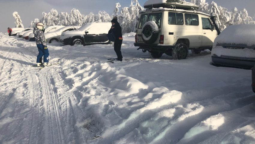 Jandarmii montani asigură traficul spre Semenic