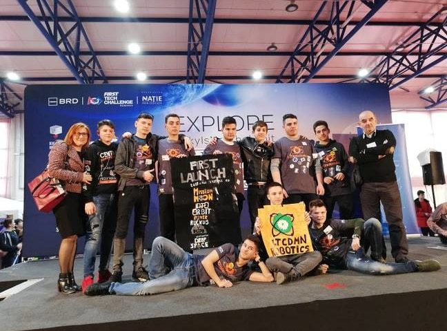 Liceul Tehnologic „Clisura Dunării”, în finala celei mai mari competiţii de robotică