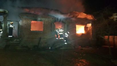 Tragedie azi noapte, provocată de un incendiu. Au murit o mamă și fiul său