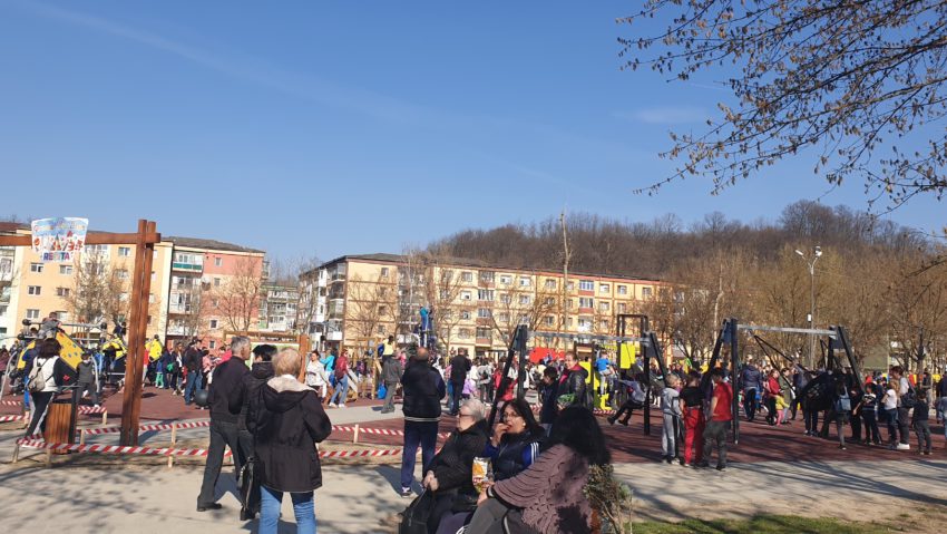 [FOTO] Parcul Siderurgistului din Reșița – un loc al distracției și bunei dispoziții