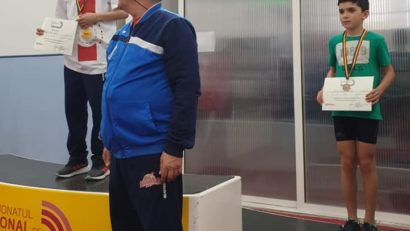 Lucian Ștefan de la CSS Caransebeș, medaliat la Campionatele Naționale de atletism pentru copii I