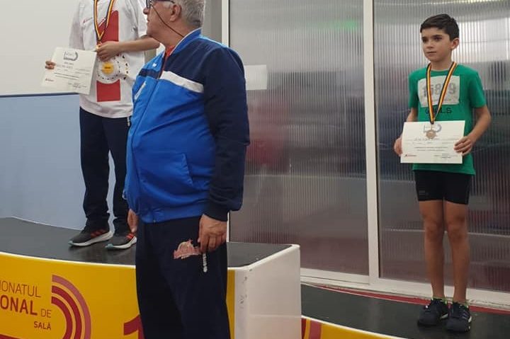 Lucian Ștefan de la CSS Caransebeș, medaliat la Campionatele Naționale de atletism pentru copii I