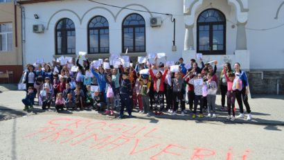 [FOTO-AUDIO] Peste 120 de elevi au participat la ”Crosul Primăverii” de la Petroșnița