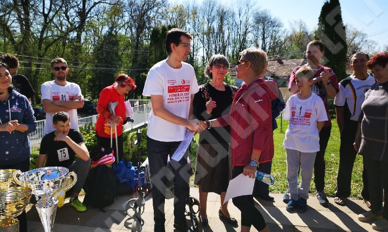 „Astăzi alergi în locul meu, mâine alergăm împreună” la Hemofilia Cross, în Buziaş!