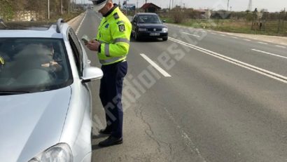 Poliţiştii rutieri continuă acţiunile pentru combaterea principalelor cauze ale accidentelor rutiere cu urmări grave