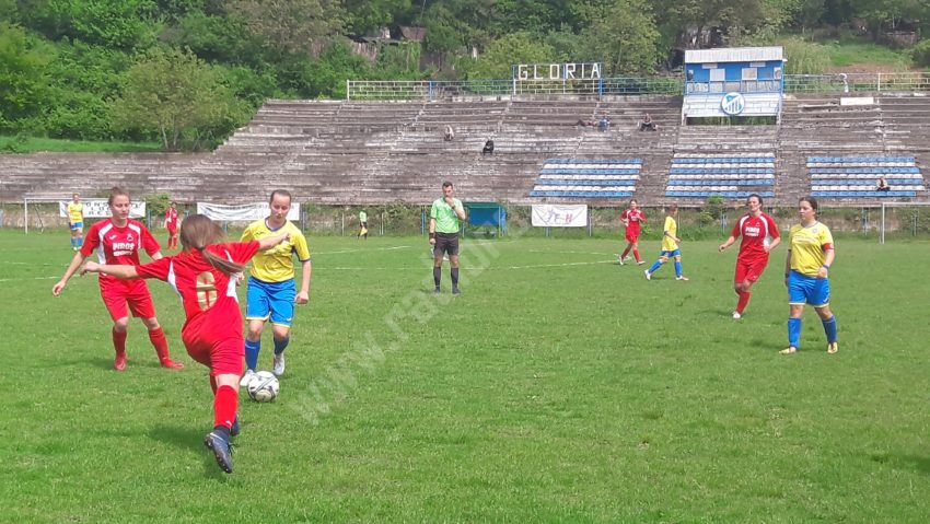 [VIDEO-AUDIO] Comportare peste așteptări a fotbalistelor de la ACS Banat Girls Reșița în primul an de Liga a II-a