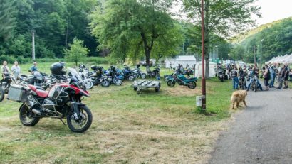 Motocicliști din mai multe țări ale Europei se reunesc în Banatul Montan la West Romanian Bike Week