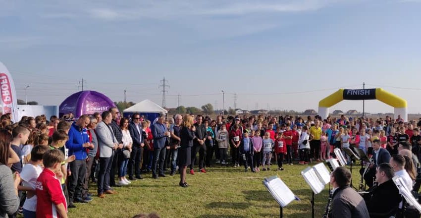 [FOTO-AUDIO] Peste 1000 de concurenți au luat parte la ”Crosul viitorilor campioni”, organizat în Timiș de fostul atlet reșițean, Sorin Staicu