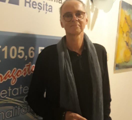 [FOTO] Aflat pentru prima dată la Radio România Reşiţa, Cristian Şofron se mărturiseşte cu nostalgie şi emoţie purtându-ne prin culisele celor mai frumoase amintiri