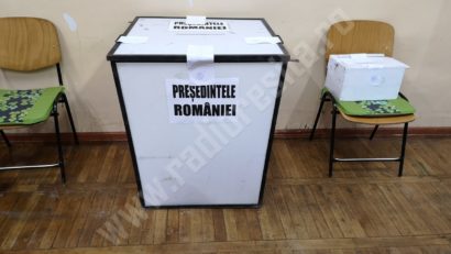 Românii din diaspora au început să voteze pentru al doilea tur al alegerilor prezidenţiale